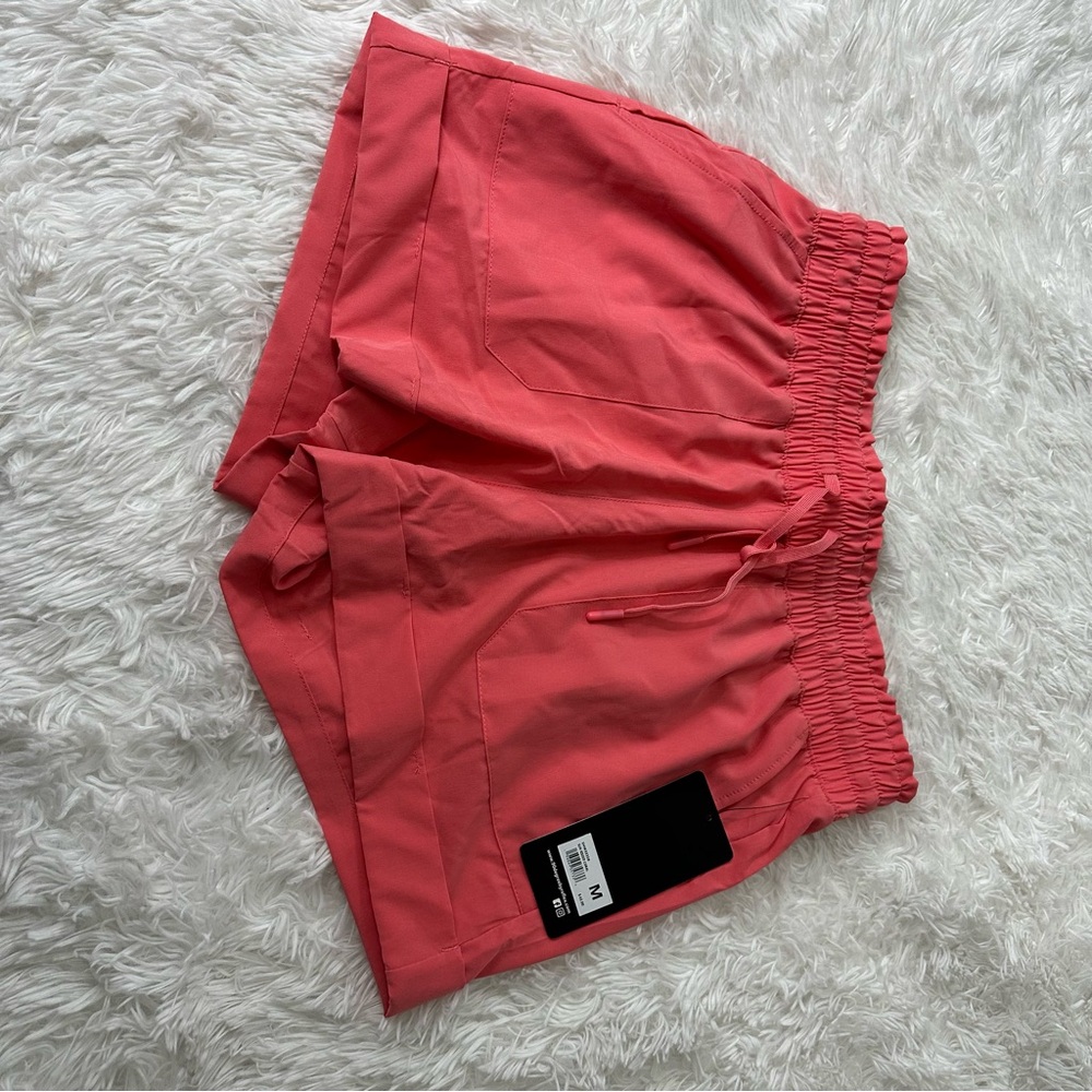 Women’s Coral Pink 90 Degree Athletic Shorts Size Medium
